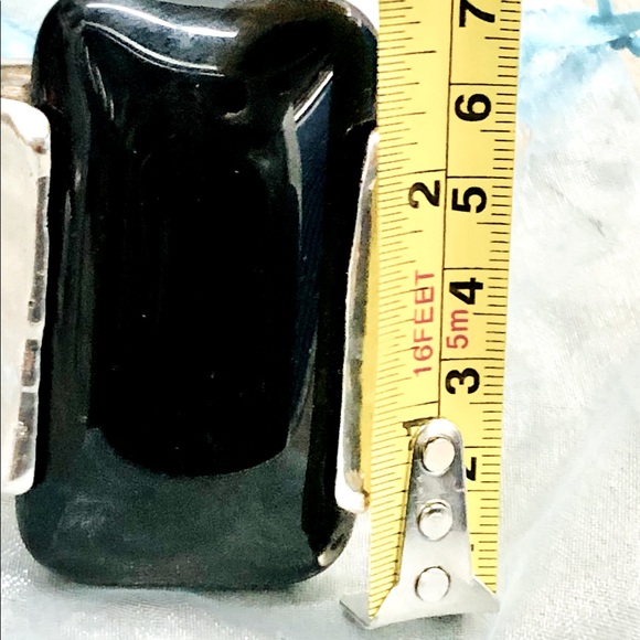 “Solid and Bold” silvertone hammered finish bangle - Picture 5 of 7